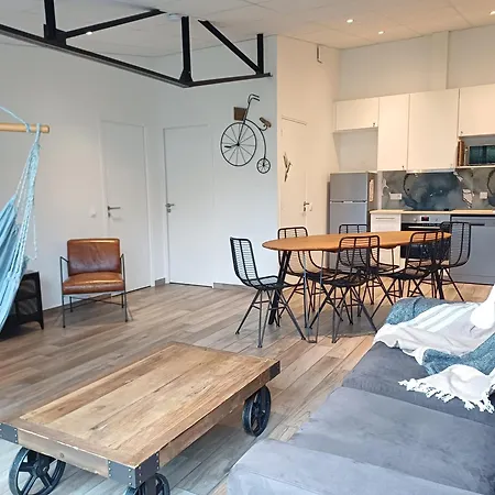 O 92 - Maison Mitoyenne Avec Terrasse Et Parking Prive - Centre * سانت لو