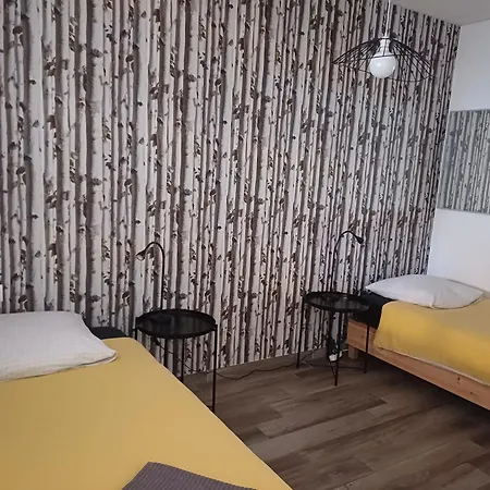O 92 - Maison Mitoyenne Avec Terrasse Et Parking Prive - Centre * سانت لو